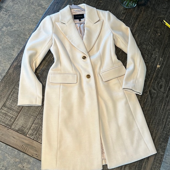 Banana Republic Jackets & Blazers - 🩵SALE!!!NWOT Gorgeous Cream Banana Republic Coat🩵